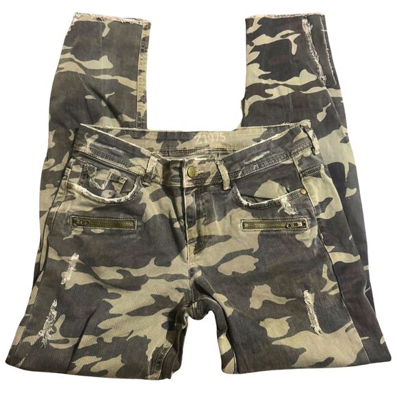 Green Camo Size 8 S Alt Punk Streetwear Distressed Skinny Mid Rise Army Jeans - Picture 1 of 5